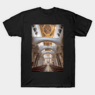 Basilica di San Nicola in Bari, Italy T-Shirt